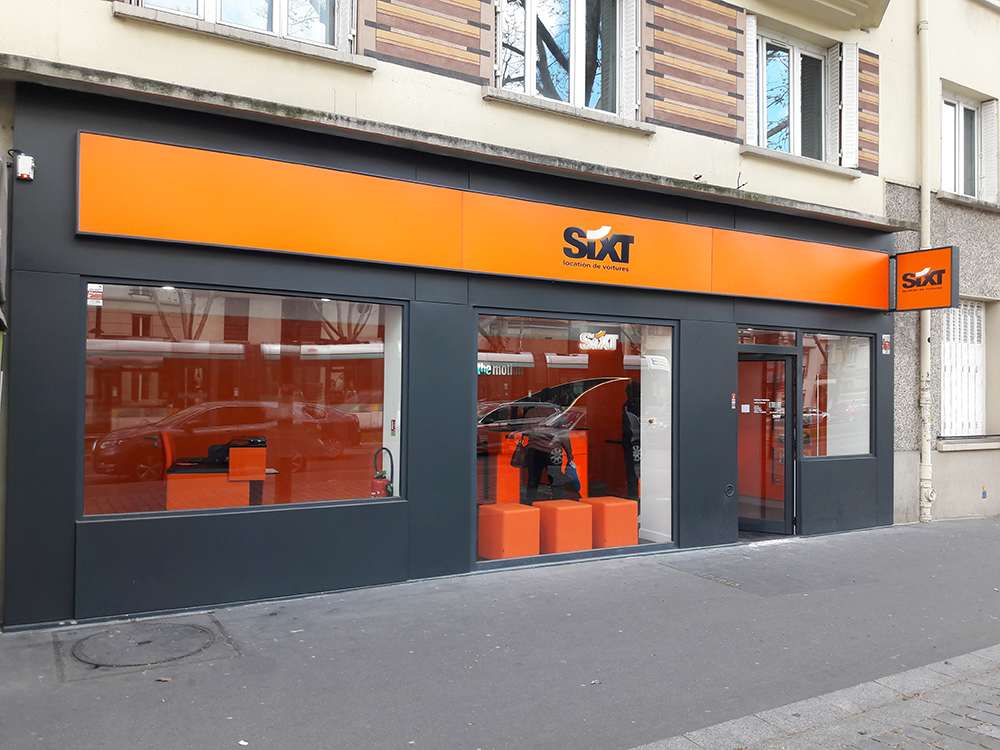 Enseigne Sixt Porte Orléans